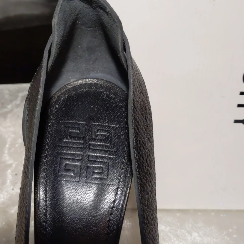 Givenchy Black Malabar Heel - Picture 6 of 14